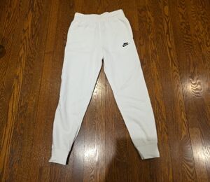 Nike Men's Sportswear Club Fleece Joggers - NWT